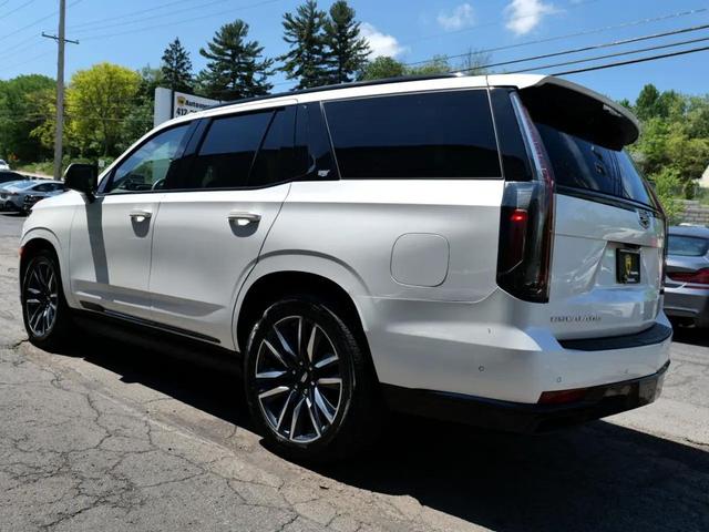 Photo of 2021 Crystal White Tricoat Cadillac Escalade