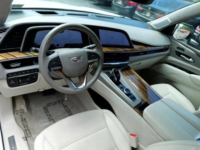 Photo of 2021 Crystal White Tricoat Cadillac Escalade