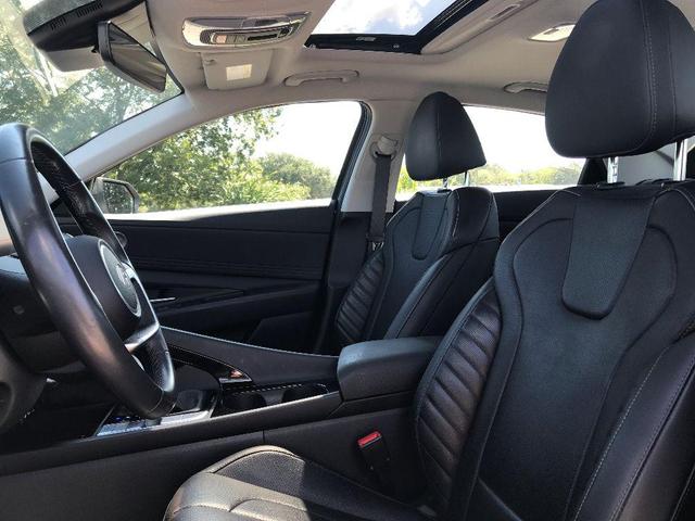 Photo of 2024 Ecotronic Gray Hyundai ELANTRA