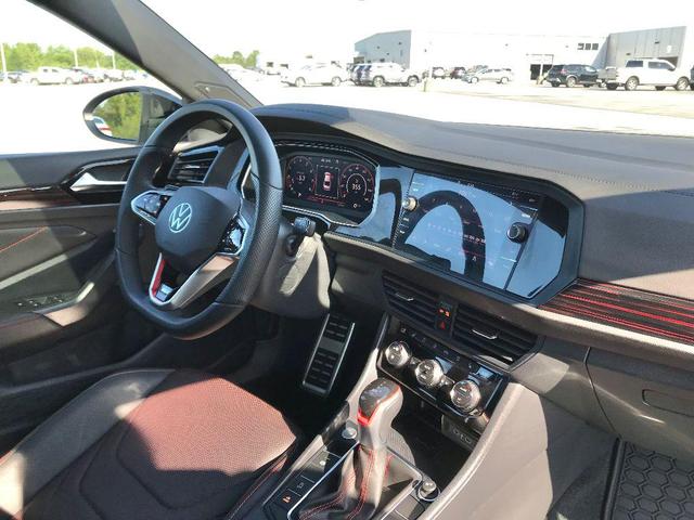 Photo of 2024 Pure White w/Deep Black Roof Volkswagen Jetta GLI