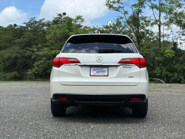 Photo of 2015 White Diamond Pearl Acura RDX