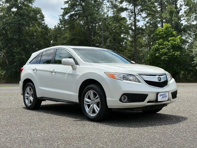 Photo of 2015 White Diamond Pearl Acura RDX