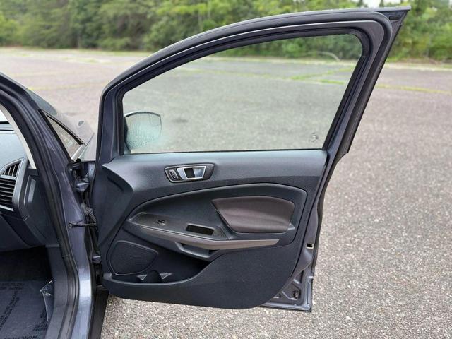 Photo of 2018 Smoke Metallic Ford EcoSport