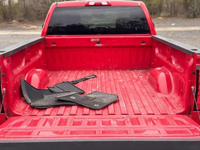 Photo of 2014 Red Chevrolet Silverado 1500