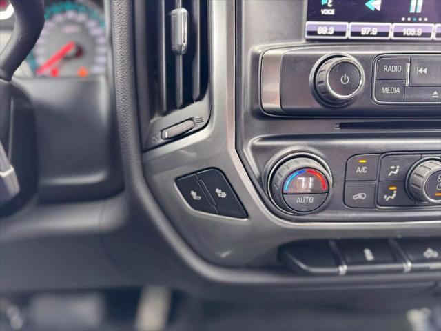 Photo of 2014 Red Chevrolet Silverado 1500