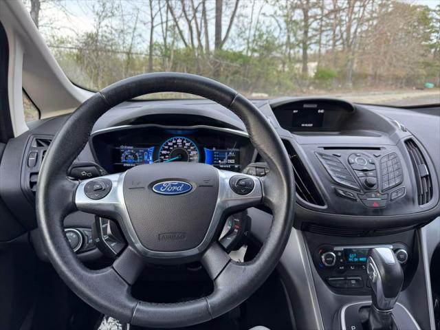 Photo of 2015 maroon Ford C-Max Hybrid