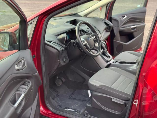 Photo of 2015 maroon Ford C-Max Hybrid
