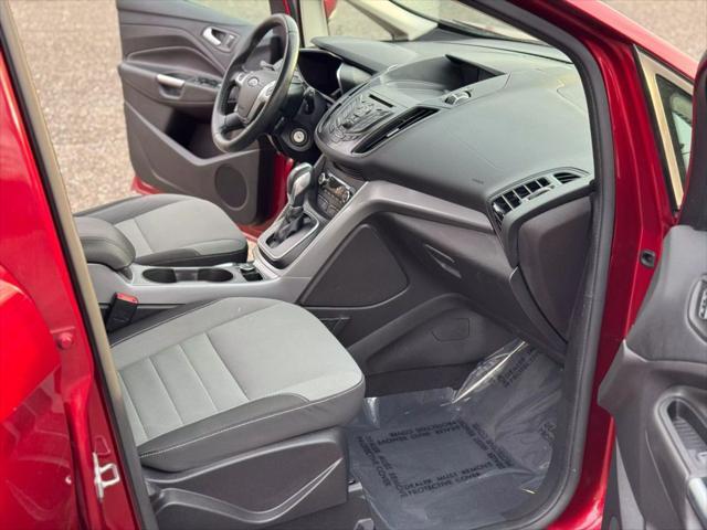 Photo of 2015 maroon Ford C-Max Hybrid