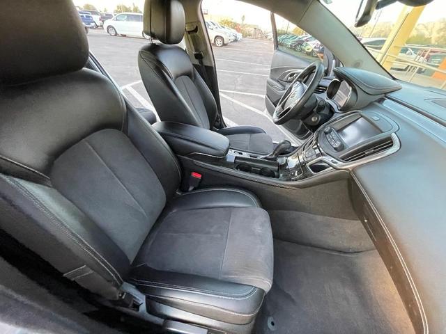 Photo of 2014 Silver Metallic Buick LaCrosse