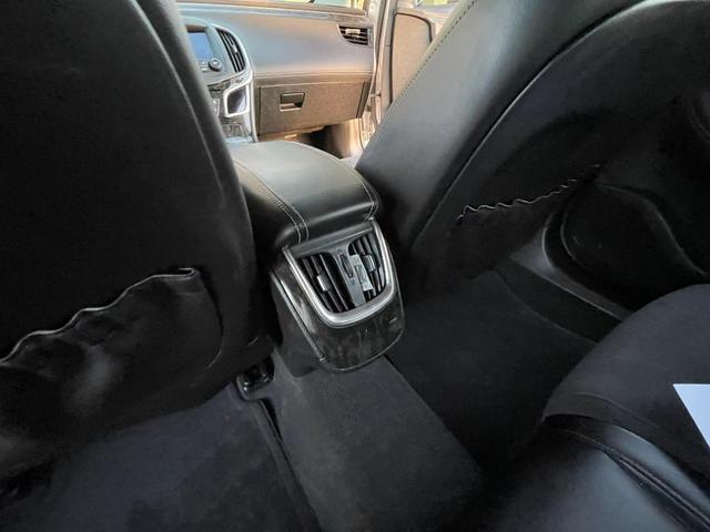 Photo of 2014 Silver Metallic Buick LaCrosse