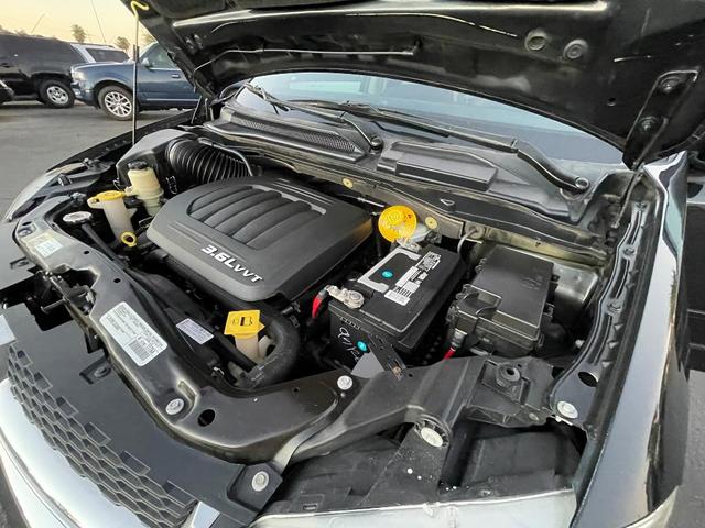 Photo of 2015 Black Dodge Grand Caravan
