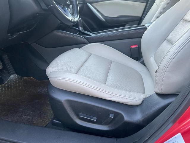 Photo of 2017 Soul Red Metallic Mazda Mazda6