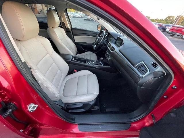 Photo of 2017 Soul Red Metallic Mazda Mazda6