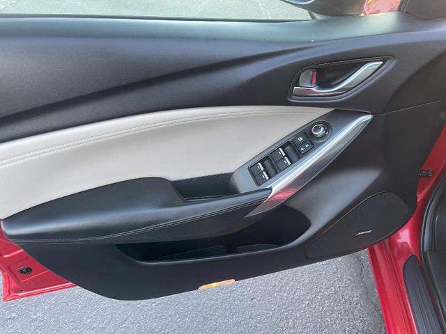 Photo of 2017 Soul Red Metallic Mazda Mazda6
