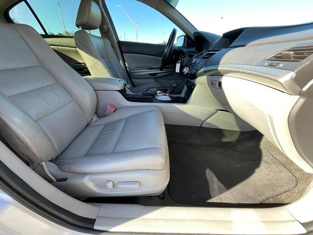 Photo of 2010 Silver Honda Accord