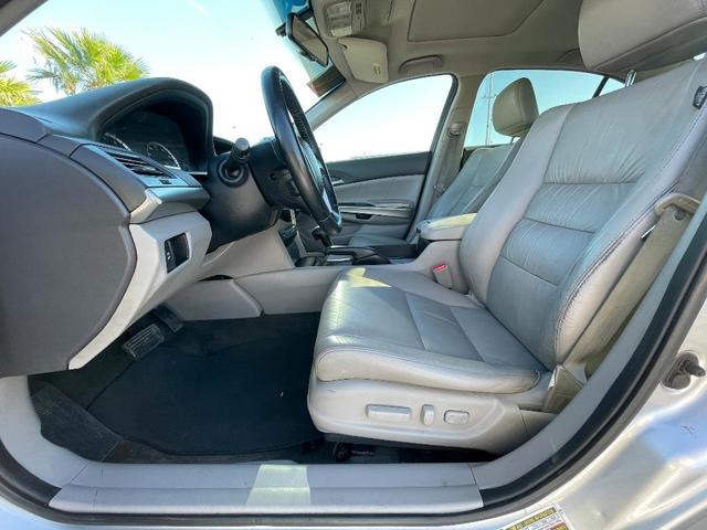 Photo of 2010 Silver Honda Accord