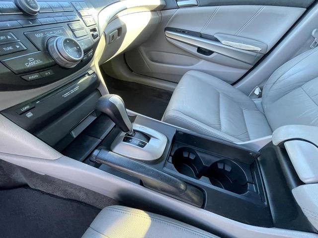 Photo of 2010 Silver Honda Accord