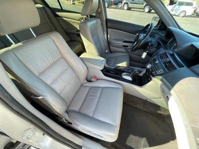 Photo of 2010 Silver Honda Accord