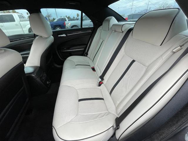 Photo of 2014 Gray Chrysler 300