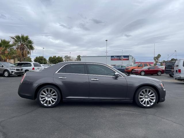 Photo of 2014 Gray Chrysler 300