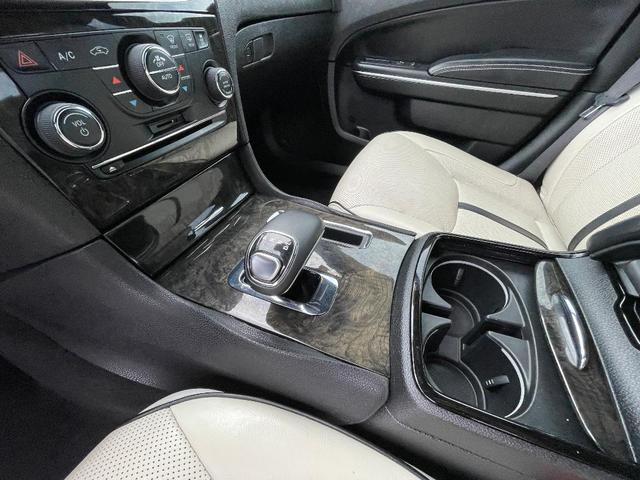 Photo of 2014 Gray Chrysler 300