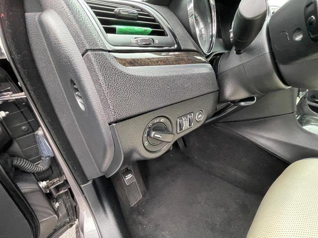 Photo of 2014 Gray Chrysler 300