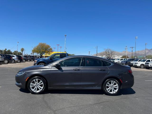 Photo of 2016 Gray Chrysler 200
