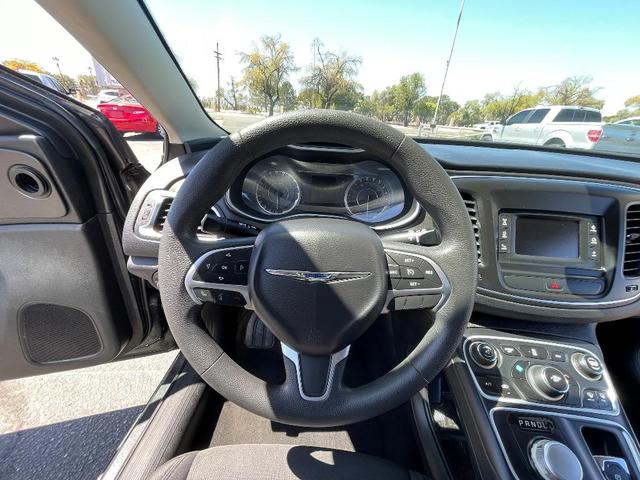 Photo of 2016 Gray Chrysler 200