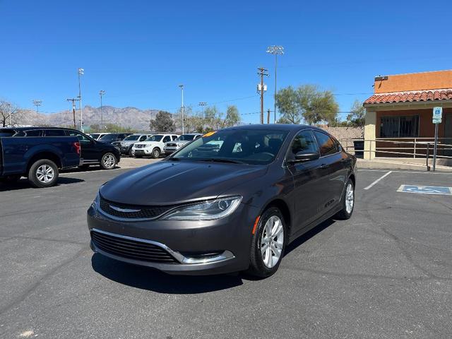 Photo of 2016 Gray Chrysler 200