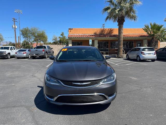 Photo of 2016 Gray Chrysler 200