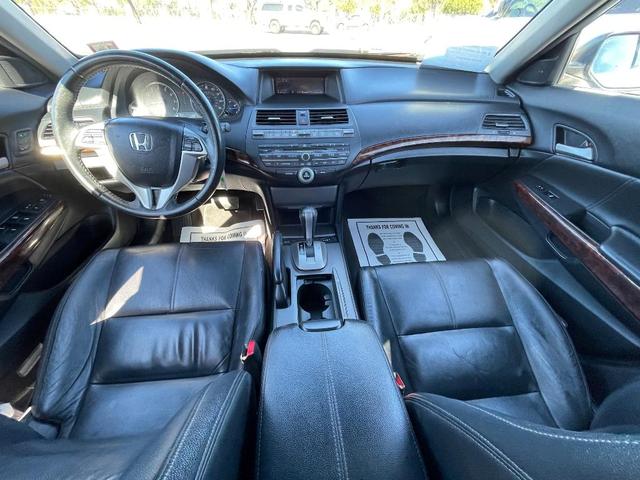 Photo of 2010 Silver Honda Accord Crosstour