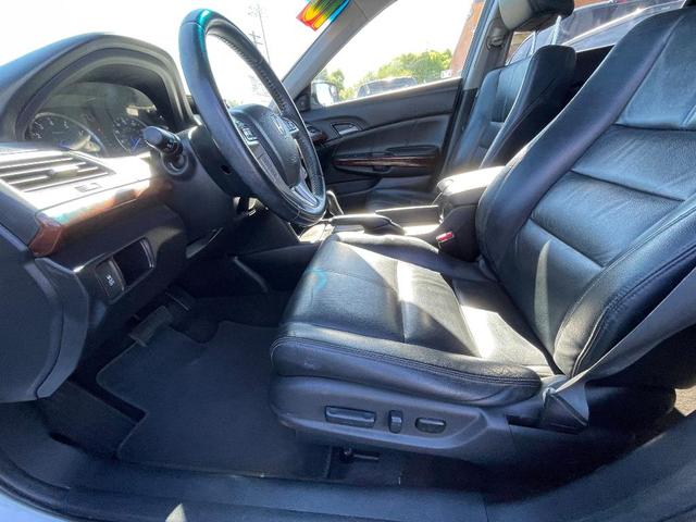 Photo of 2010 Silver Honda Accord Crosstour