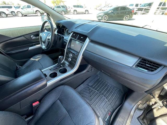 Photo of 2013 Brown Ford Edge
