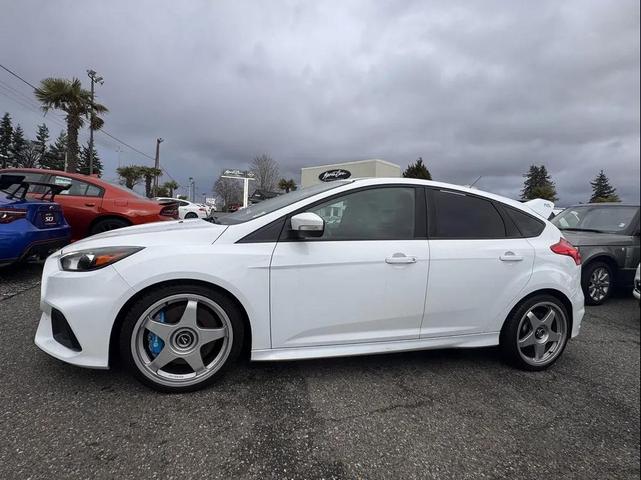 Photo of 2017 Frozen White Ford Focus RS