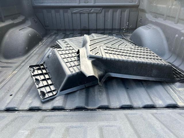 Photo of 2018 Black Chevrolet Colorado