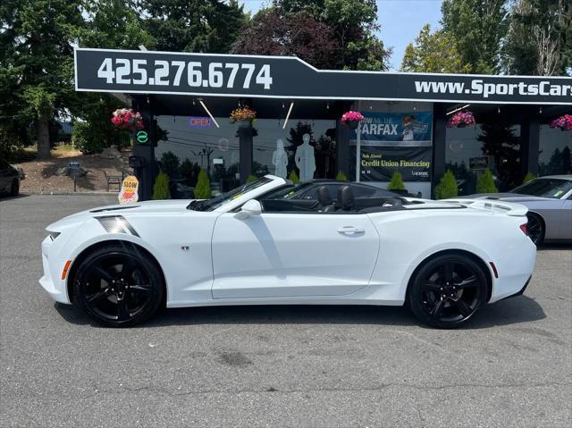 Photo of 2016 White Chevrolet Camaro