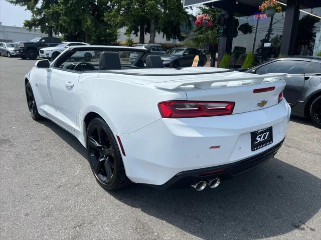 Photo of 2016 White Chevrolet Camaro