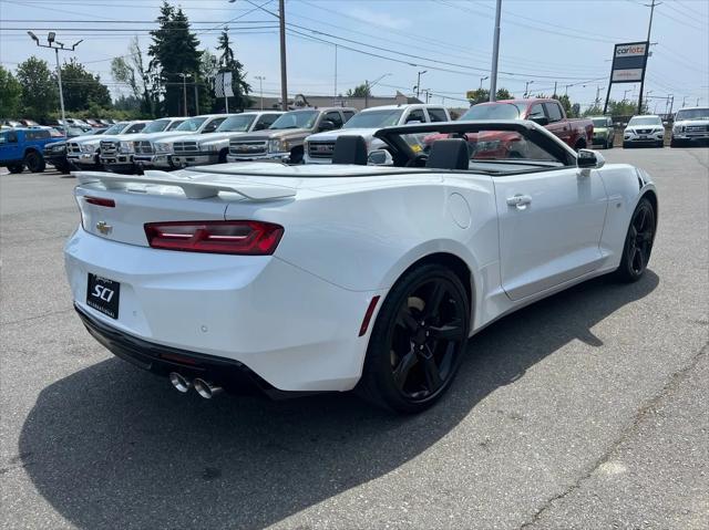 Photo of 2016 White Chevrolet Camaro