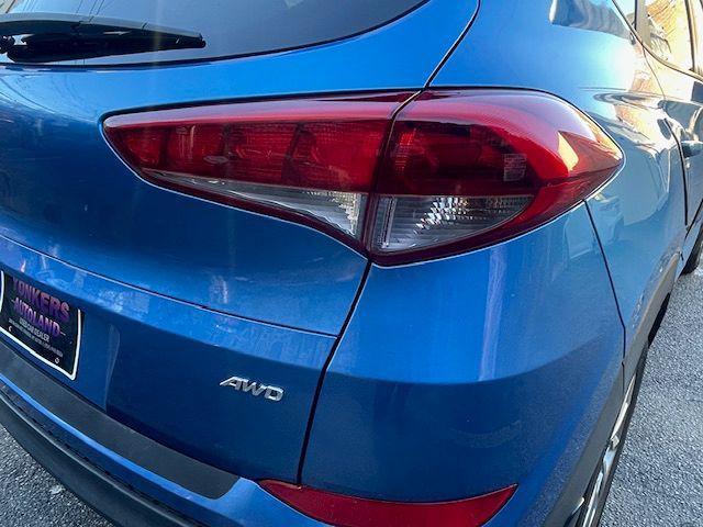 Photo of 2017 Caribbean Blue Hyundai TUCSON