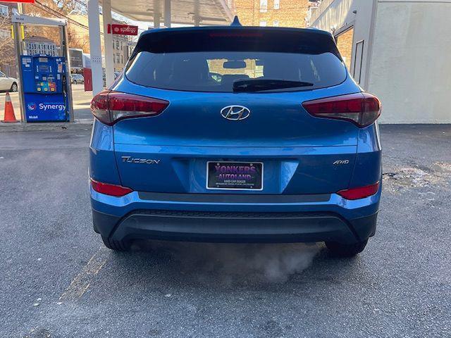 Photo of 2017 Caribbean Blue Hyundai TUCSON