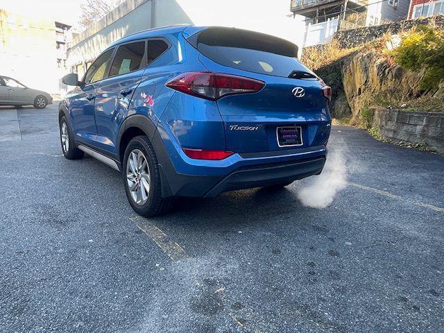 Photo of 2017 Caribbean Blue Hyundai TUCSON