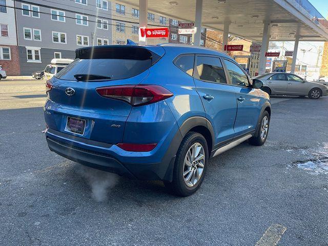Photo of 2017 Caribbean Blue Hyundai TUCSON
