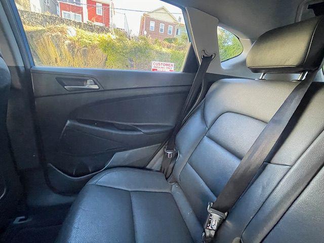 Photo of 2017 Caribbean Blue Hyundai TUCSON