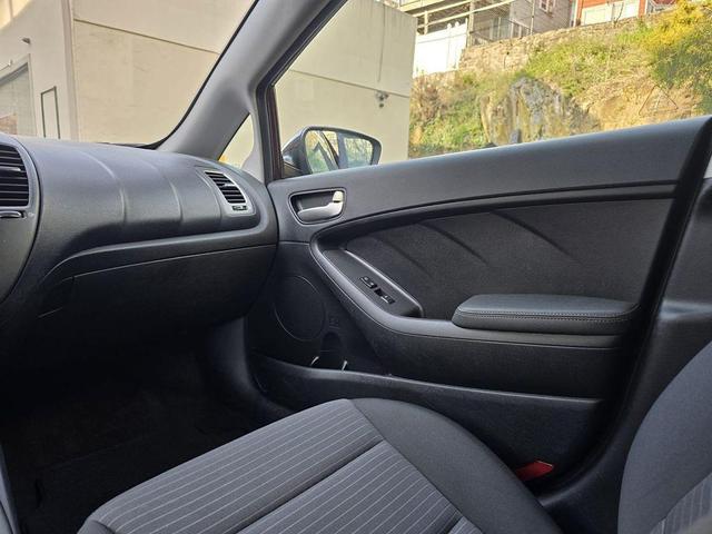 Photo of 2018 Garnet Red Kia Forte