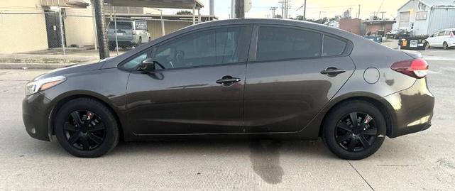 Photo of 2018 Pewter Kia Forte