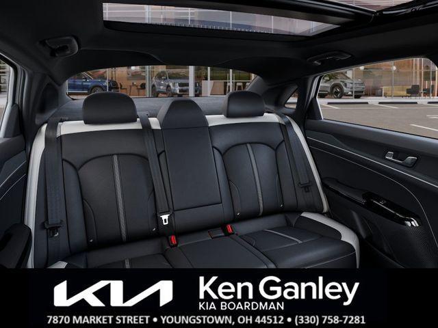 Photo of 2025 Wolf Gray Kia K5