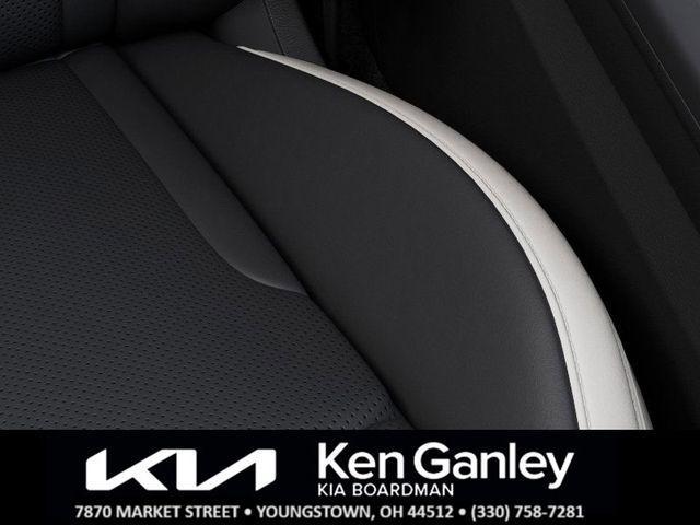 Photo of 2025 Wolf Gray Kia K5