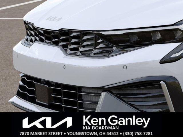 Photo of 2026 Snow White Pearl Kia K5