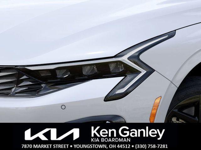 Photo of 2026 Snow White Pearl Kia K5