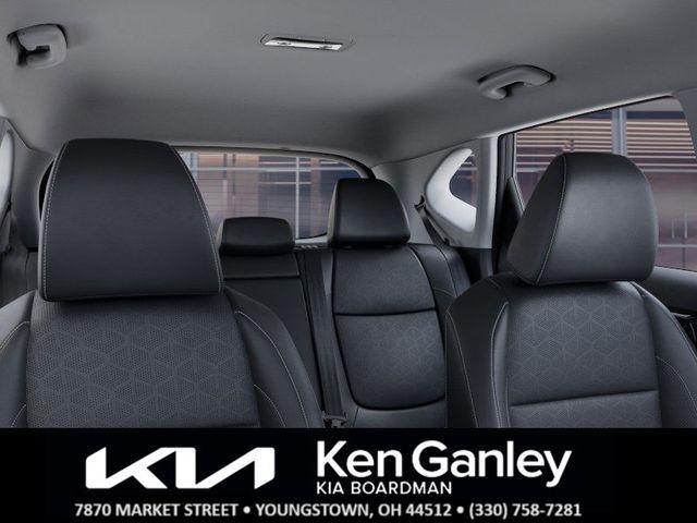 Photo of 2025 Snow White Pearl Kia Seltos